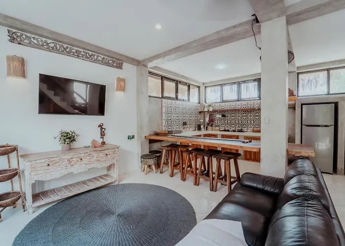 Bukit Hideaway