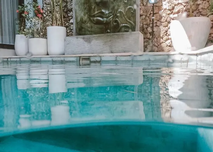 Bukit Hideaway Villa *